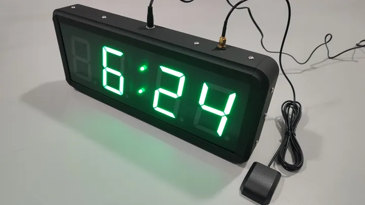 3-inch 4-digit GPS wall clock