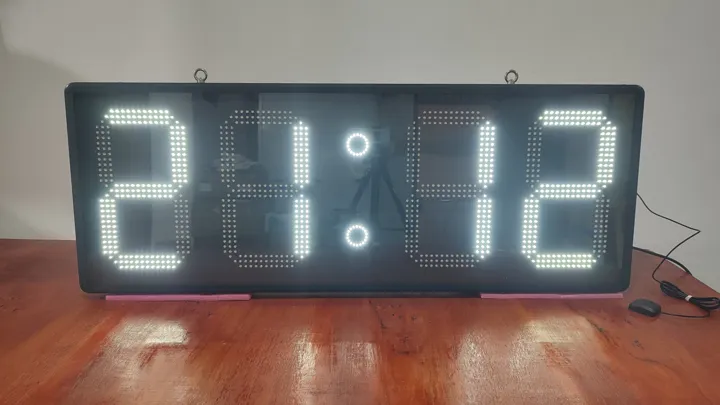 12-inch 4-digit GPS wall clock